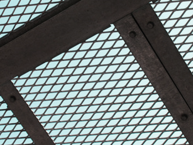 FLOORING AND PLATFORMS